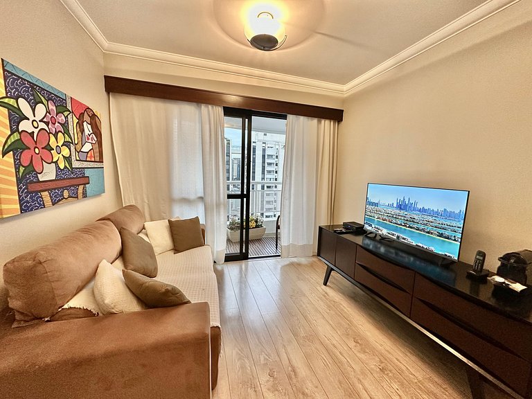 Flat Andar Alto c/ Varanda | The Palace Moema