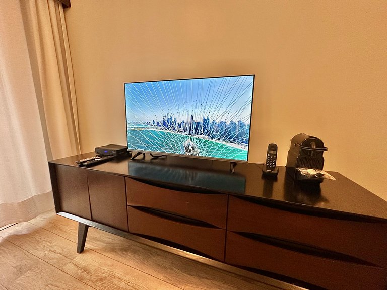 Flat Andar Alto c/ Varanda | The Palace Moema
