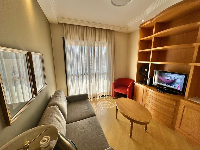 Flat La Maison c/ Garagem ar condicionado