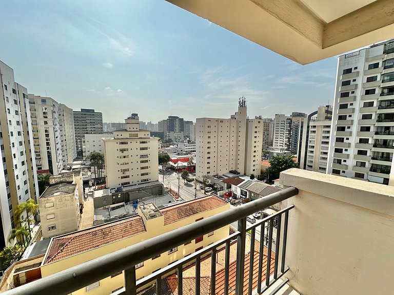 Apartamento com serviços em Moema