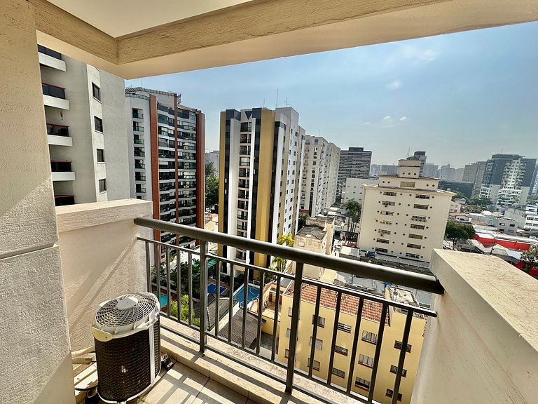 Apartamento com serviços em Moema