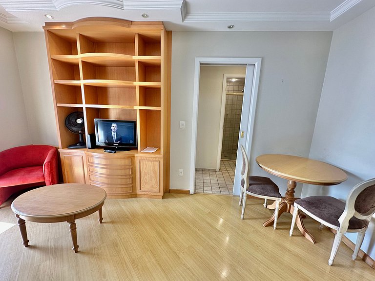 Flat La Maison c/ Garagem ar condicionado