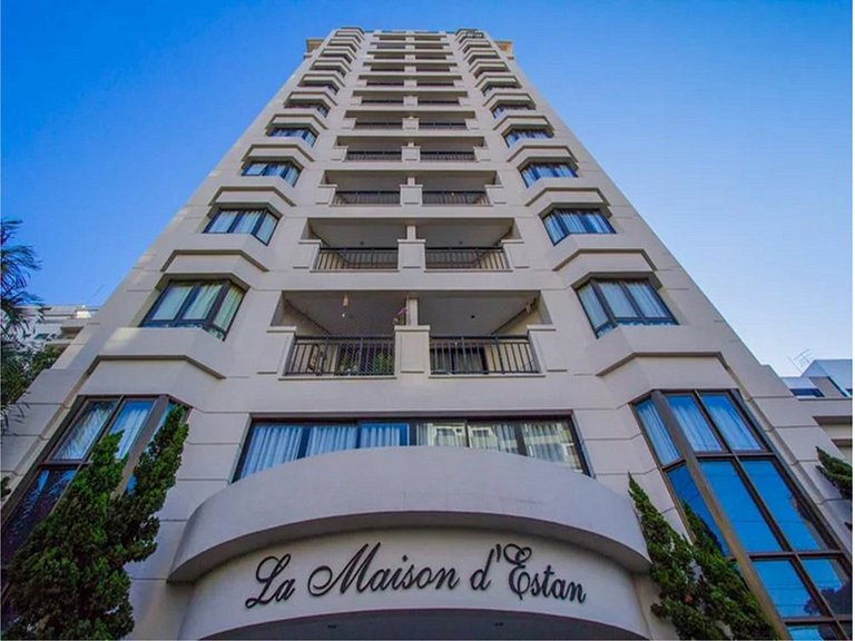 Flat residencial completo com garagem - UH 93