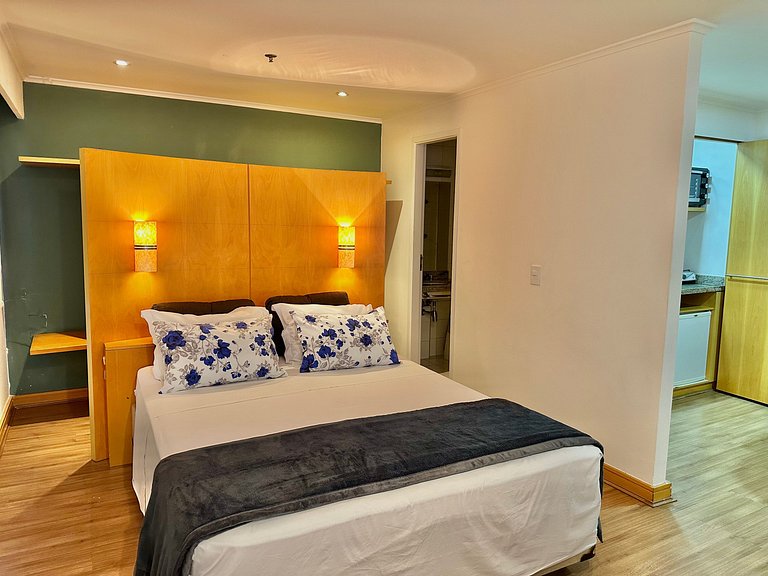 Flat Itaim Bibi Ibirapuera na Rua Tuim 18 - UH1205