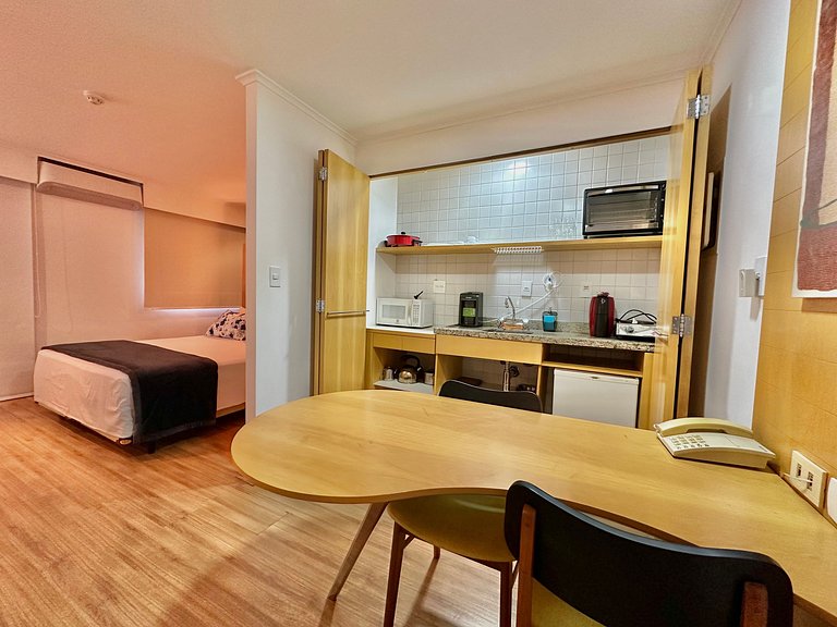 Flat Itaim Bibi Ibirapuera na Rua Tuim 18 - UH1205