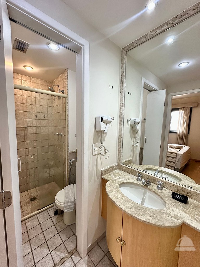 Flat luxo, Janela Antirruído, Garagem, serviços