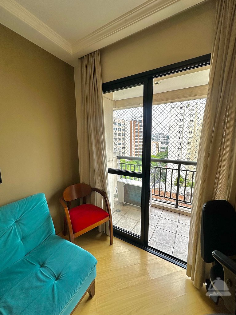 Flat luxo, Janela Antirruído, Garagem, serviços