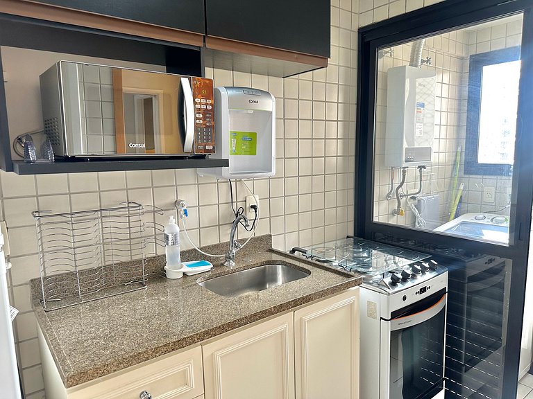 Flat Moderno c/ Janela Antirruído, Garagem, Piscina e Sauna