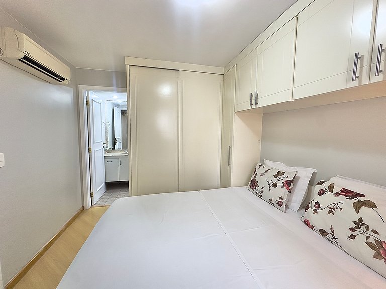 Apart-Hotel Moema c/ 2 quartos e garagem