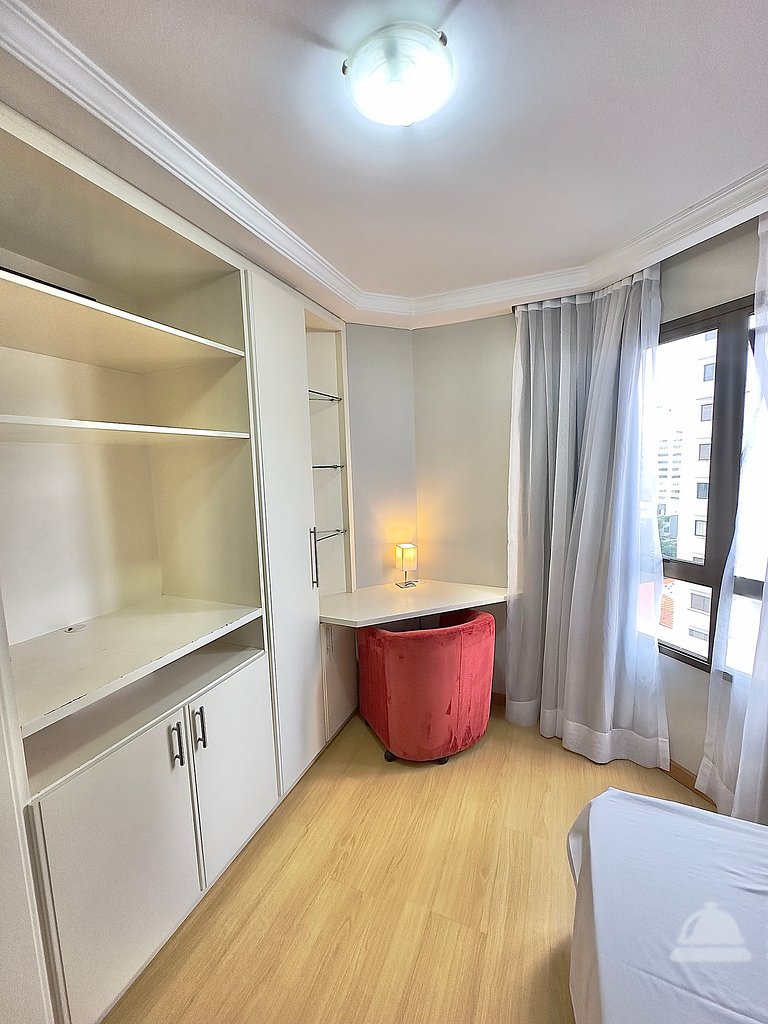 Apart-Hotel Moema c/ 2 quartos e garagem