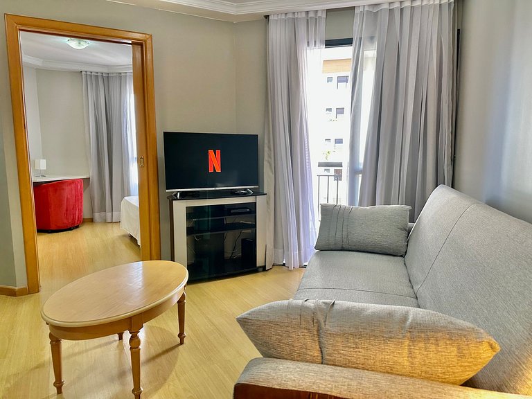 Apart-Hotel Moema c/ 2 quartos e garagem