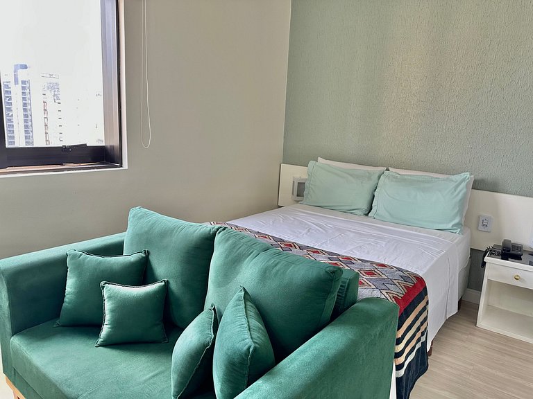 Estúdio QI Ibirapuera cozinha compacta e limpeza diária UH20