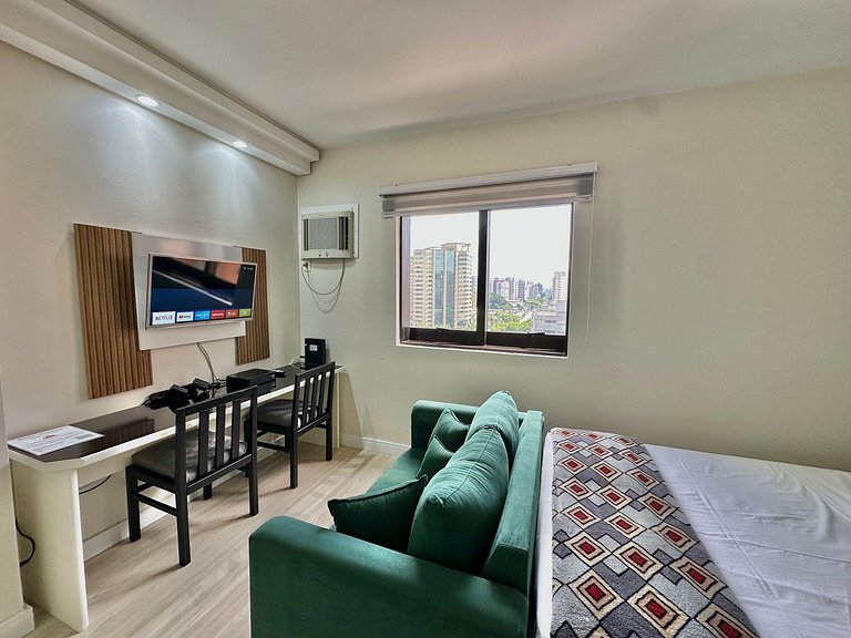 Estúdio QI Ibirapuera cozinha compacta e limpeza diária UH20