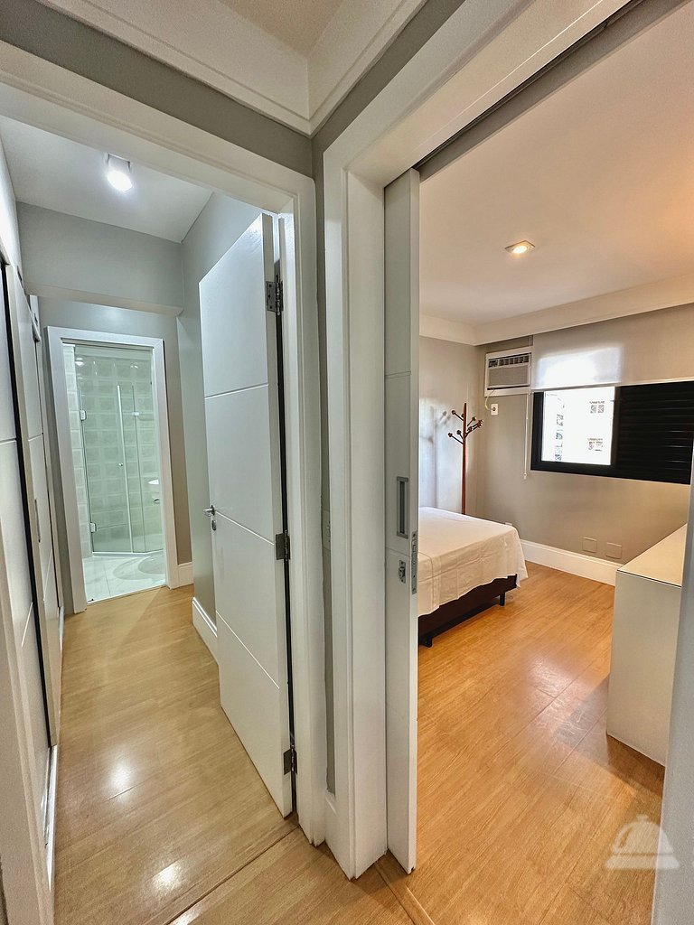 Flat Berrini 2 quartos, 2 suítes, estacionamento gratuito