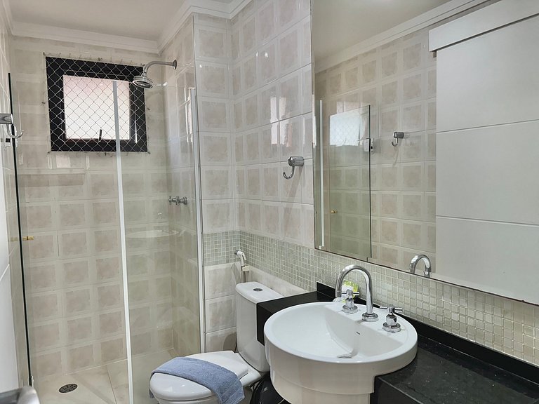 Flat Berrini 2 quartos, 2 suítes, estacionamento gratuito