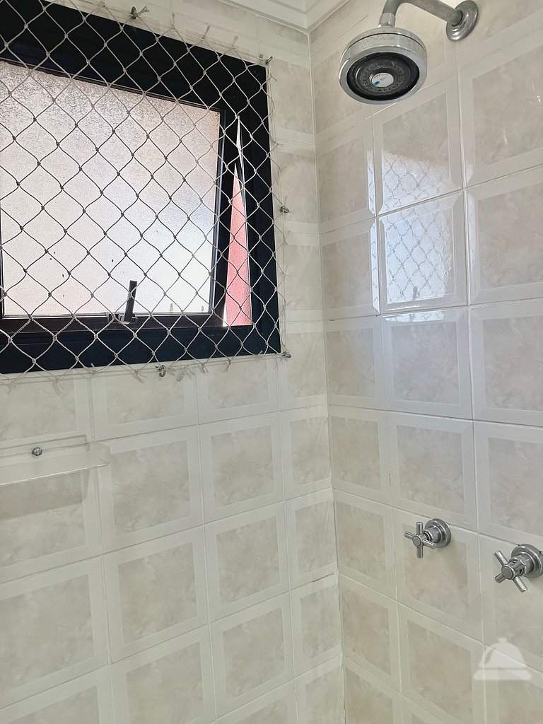 Flat Berrini 2 quartos, 2 suítes, estacionamento gratuito