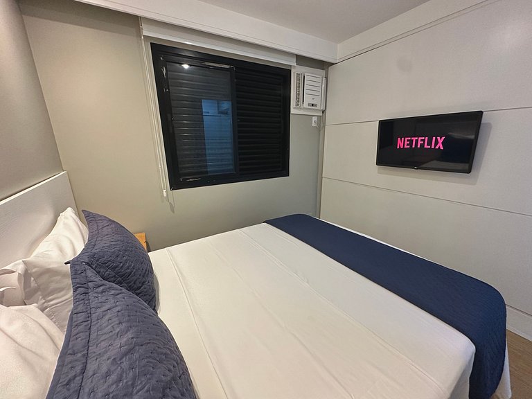 Flat Berrini 2 quartos, 2 suítes, estacionamento gratuito