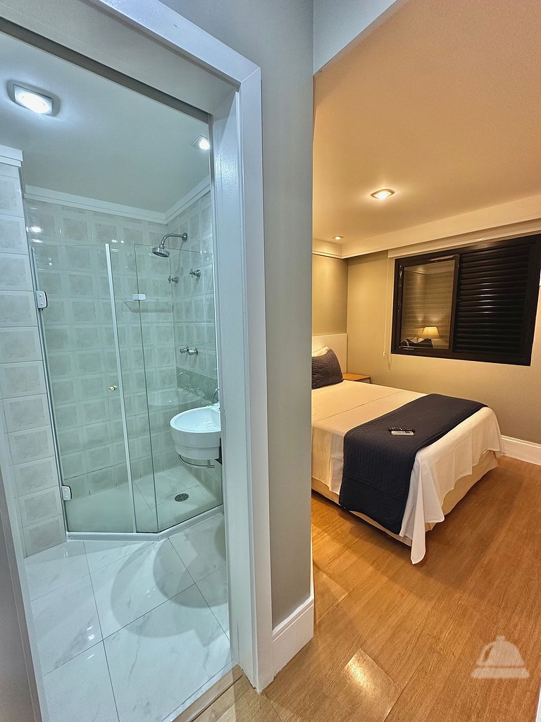 Flat Berrini 2 quartos, 2 suítes, estacionamento gratuito