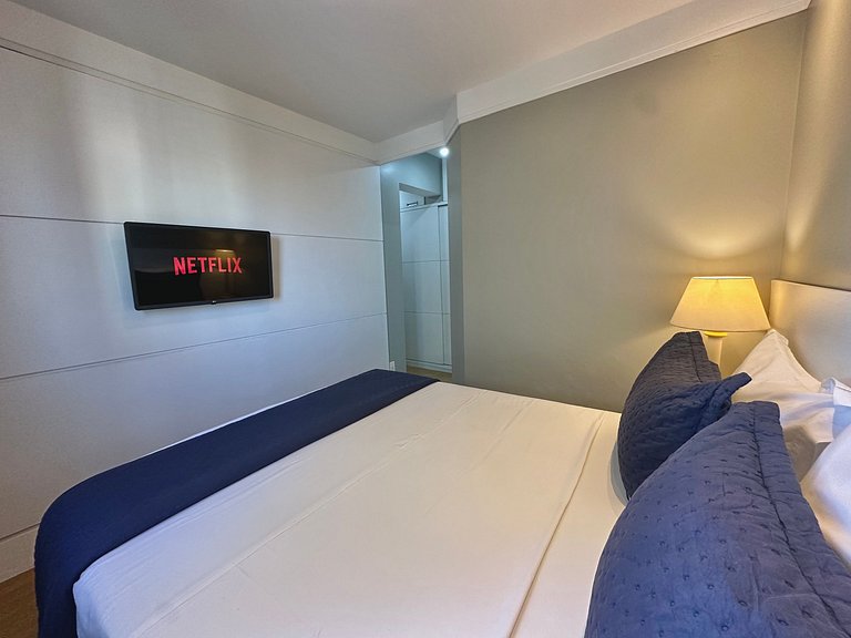 Flat Berrini 2 quartos, 2 suítes, estacionamento gratuito