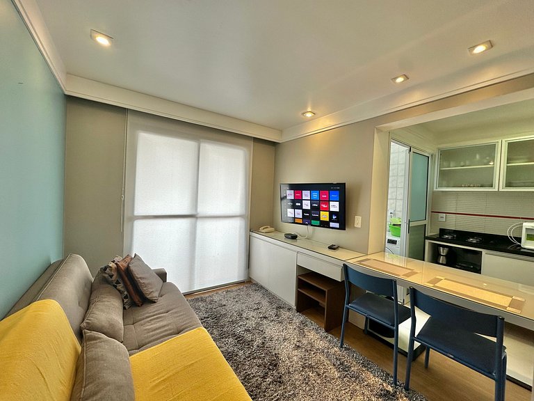 Flat Berrini 2 quartos, 2 suítes, estacionamento gratuito