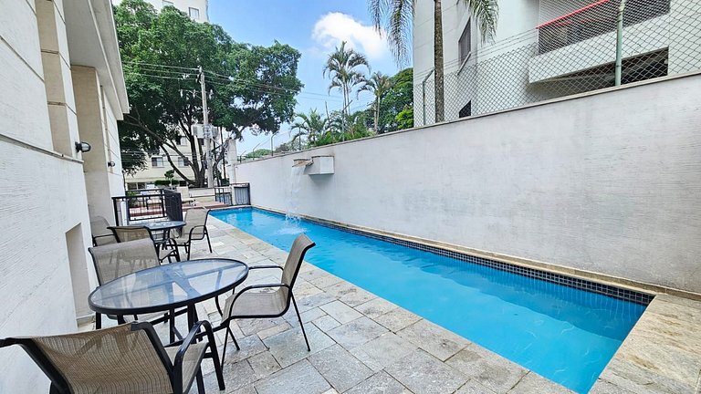 Apartamento com serviços em Moema