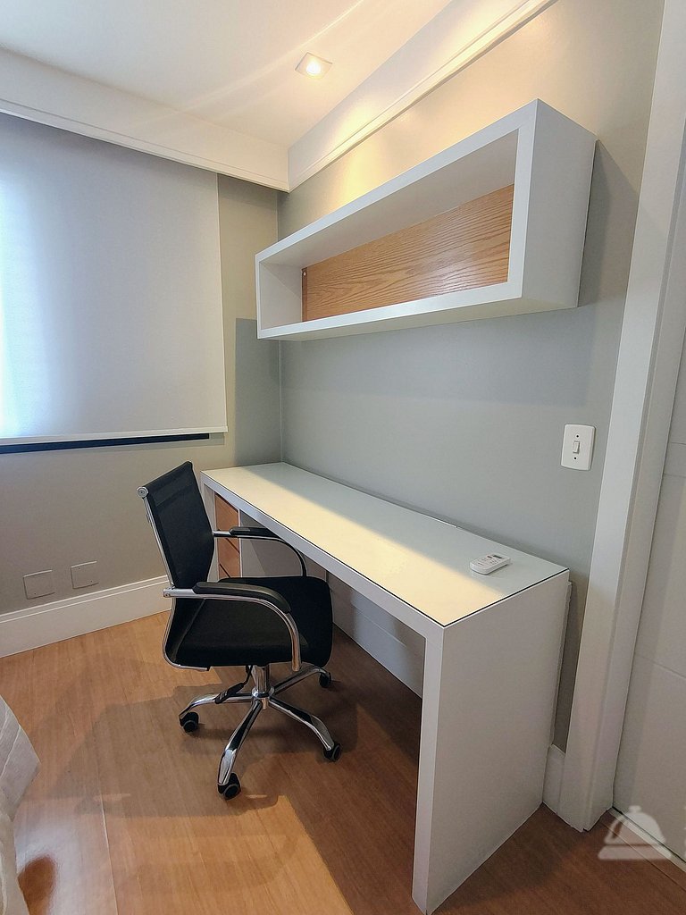 Flat Berrini 2 quartos, 2 suítes, estacionamento gratuito