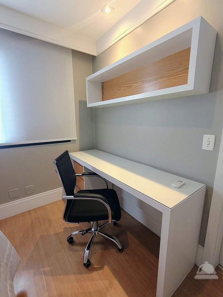 Flat Berrini 2 quartos, 2 suítes, estacionamento gratuito