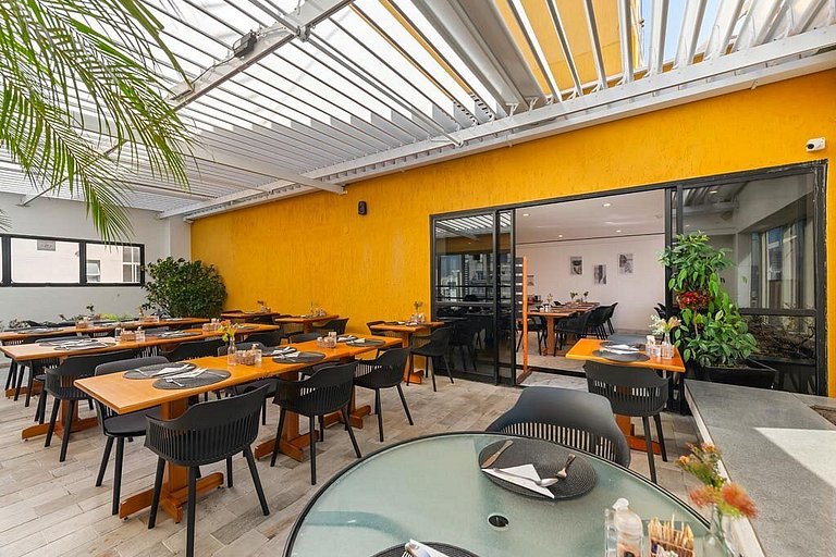 Flat Itaim Bibi Ibirapuera na Rua Tuim 18 - UH1205