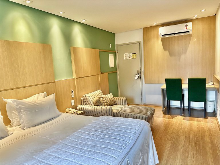 Flat Moderno Nações Unidas c/ Limpeza Diária